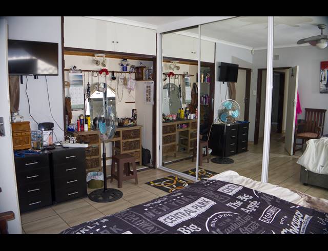 3 BEDROOM FREESTANDING FOR SALE IN FARRARMERE